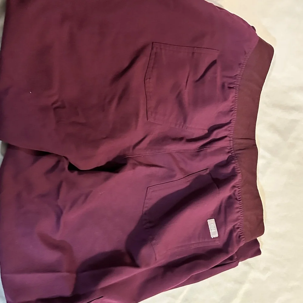 Deep Plum Scrub Set | Rafaela Top + Zamora Jogger | Size L | EUC | PO 4229 & 450 - Picture 5 of 7